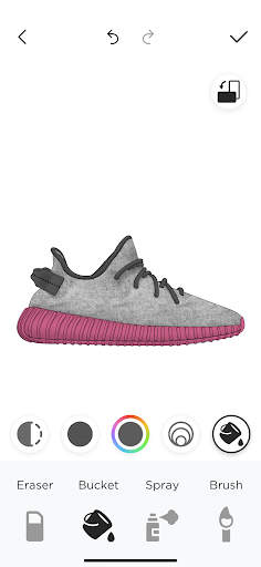 com_Sneakerz_CustomKicks-1.webp